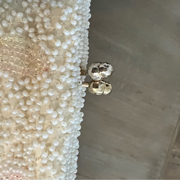 Vintage 1950s Richere Hand Made Floral Beaded Clutch. Hand Made in Japan - Picture 11 of 16